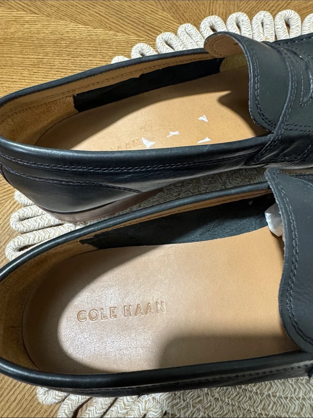 Cole Haan 11.5 M mens black leather penny loafer dress shoes EUC